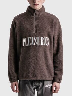 PLEASURES PULLOVER QUARTER ZIP Sz M Men’s 25” Pit to Pit 27” in length

(Agos A-